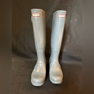 HUNTER Women’s Tall Gray Boot Size 8, Fleece Liners & Lambswool Insoles.